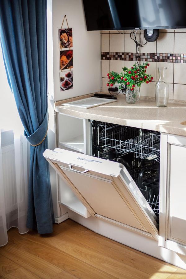 Comfy One Bedroom By Reside Baltic VNO