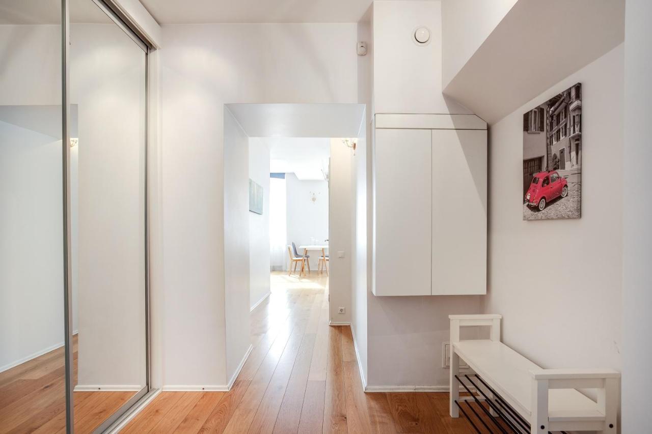 Comfy One Bedroom By Reside Baltic Leilighet