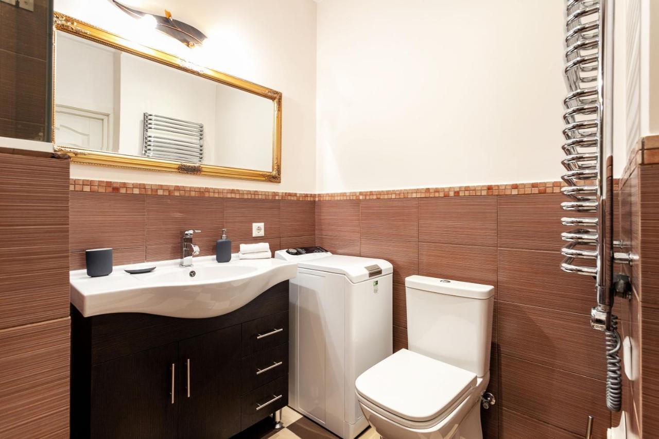 Apartment Comfy One Bedroom By Reside Baltic *